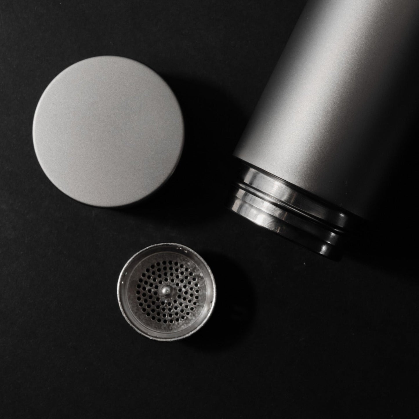 ¡BLACK FRIDAY SALE! Taima® 100% Pure Titanium Water Bottle - Drink Clean, Live Better.